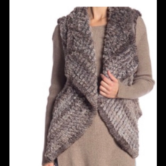 Faux fur draped vest. New with tags - Picture 1 of 10